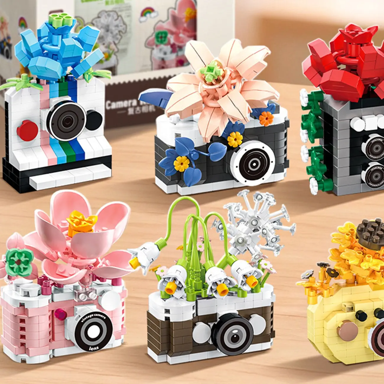 Mini Red Rose Camera Building Blocks Set - A miniature toy suitable for home decoration, an innovative gift for teenagers or photography enthusiasts. Perfect for giving as a gift to friends or family members. (6-piece set) Building Block Flowers