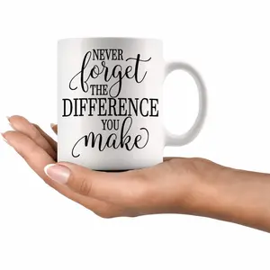 11oz Never Forget The Difference You Make Letter Pattern Ceramic Mug, 1 Count Tea Cup with Handle, Drinkware for Home Office School, Gift for Friend & Family