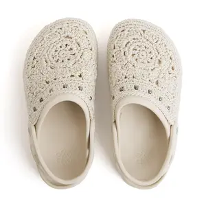 Bolo Clog - Hand Crochet - Natural Medallion