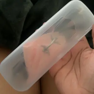 Luxury Frameless Transparent Reading Glasses with Diamond Cut Edges & Stylish Metal Temple Decorations for Reading Computer Games & High-Definition Street Style Visuals - Clear, Daily(Transparent lenses without graduation numbers)