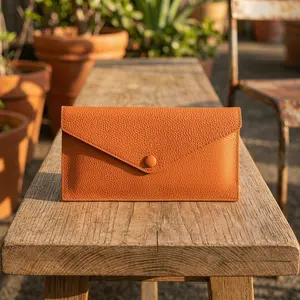 Chic & Functional Slim Leather Wallet for Women – Premium Real Leather Card Case, Spacious but Lightweight-YY1