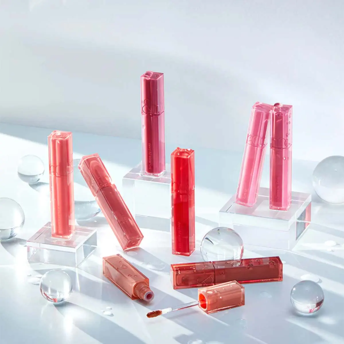 [Rom&nd] Dewyful Water Tint (13 colors), Watery Glossy Lips Long-lasting High Pigmented, Romand, Rom and, korean makeup, k beauty makeup, korean lip tints, korean lippies Cherry Lipgloss Lipstick