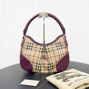 Pre-owned BURBERRY Canvas Shoulder Bags 7.8'' R14359 Shoulder Bag C6849066183 0604 T5 Qiqi