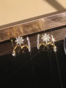 Sparkling Micro-Pavé Synthetic Zircon Star Ear Cuff Earrings, Dangle Design, Elegant Jewelry for Women, Perfect Gift Idea