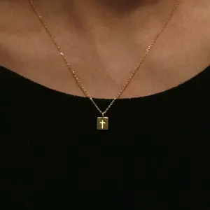 Viral Elegant 3D Cross Necklace for Women - 925 Sterling Silver Gold Plated, Dainty Layering Chain, Inspirational Gift
