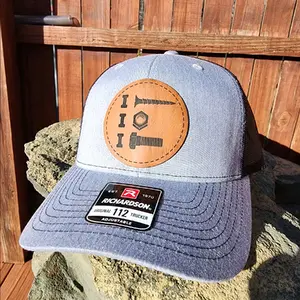 Screw nut bolt Richardson hat/beanie