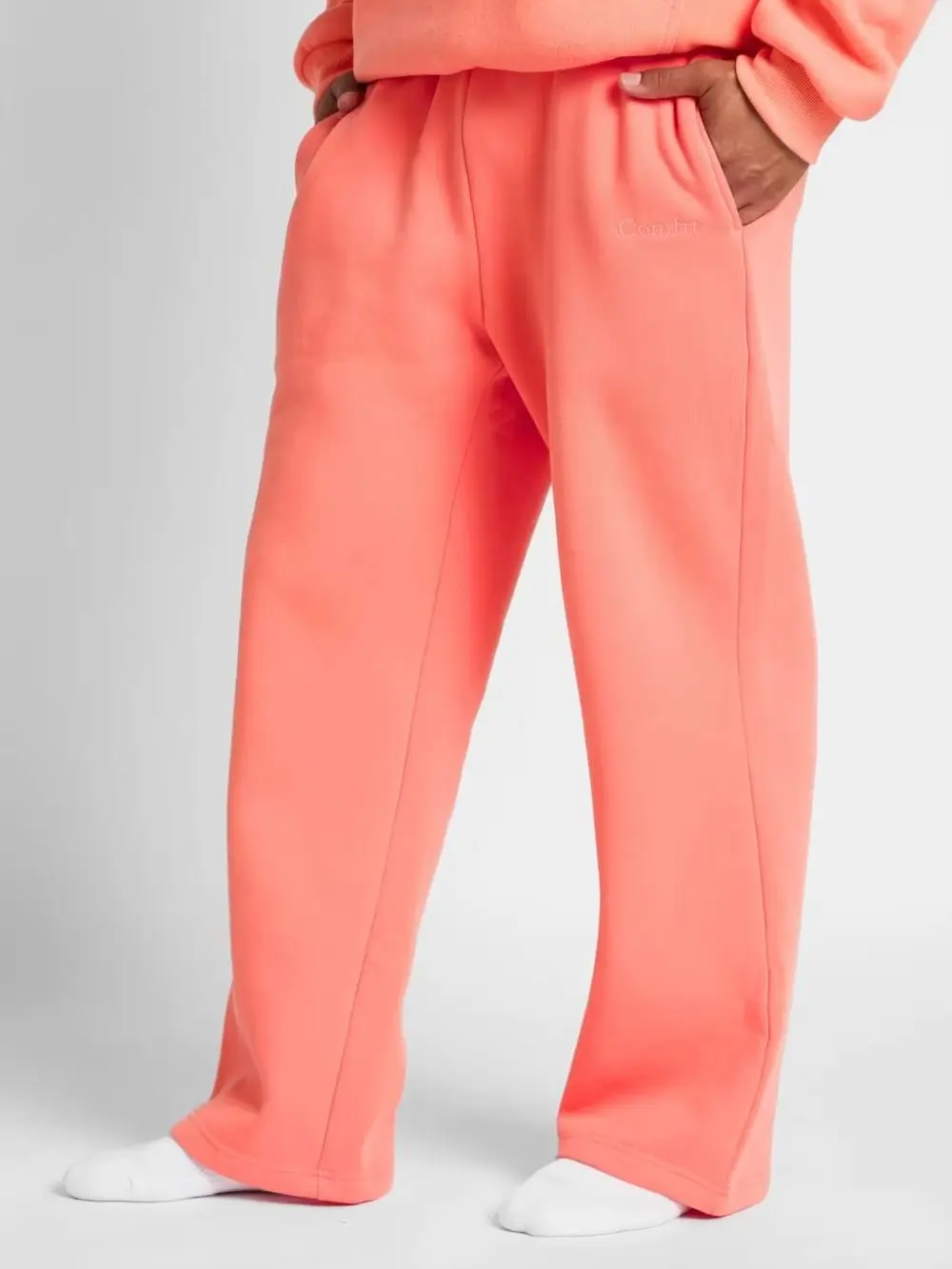 Comfrt | Signature Straight Leg Sweatpants