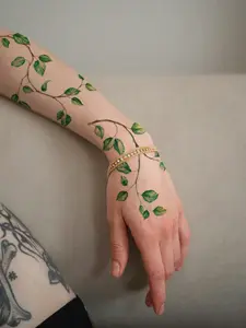 1pc Green Leaf & Vine Pattern Temporary Tattoo For Women, Suitable For Daily, Party, Festival, Arm, Chest, Abdomen, Back, Body Decorative