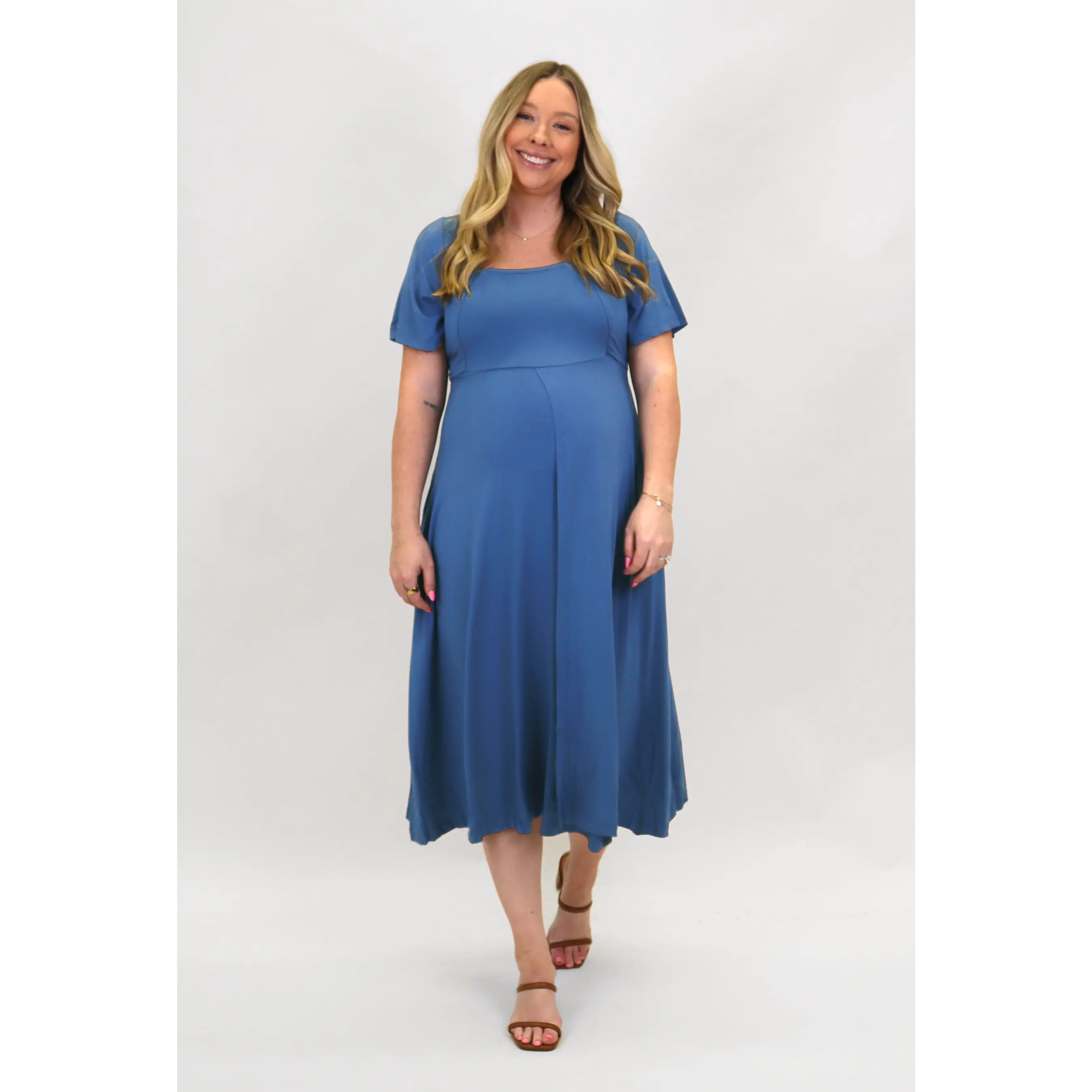 Cassidy Labor & Postpartum Gown Midnight Blue