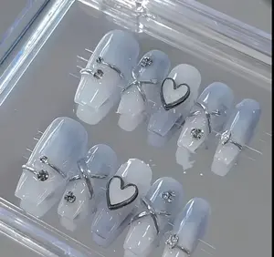 Heart Cold Nails