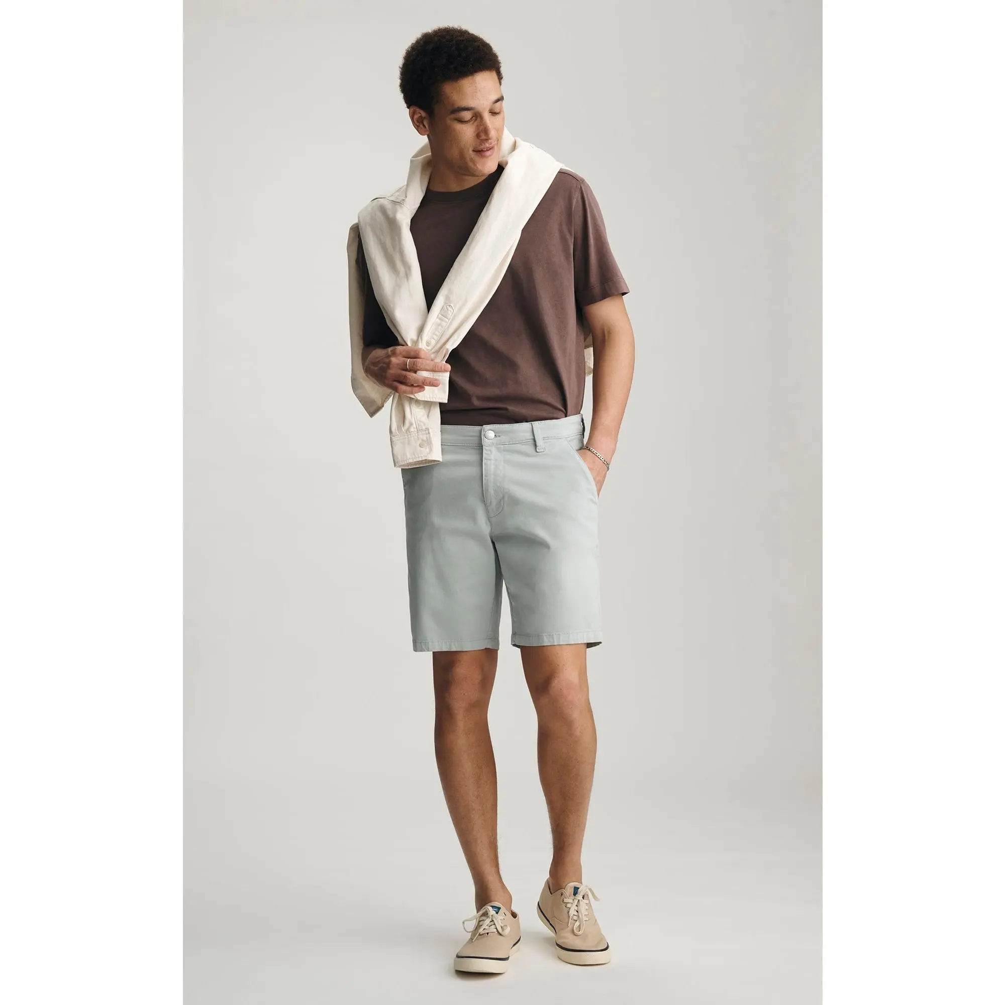 NOAH SHORTS IN SKY BLUE TWILL