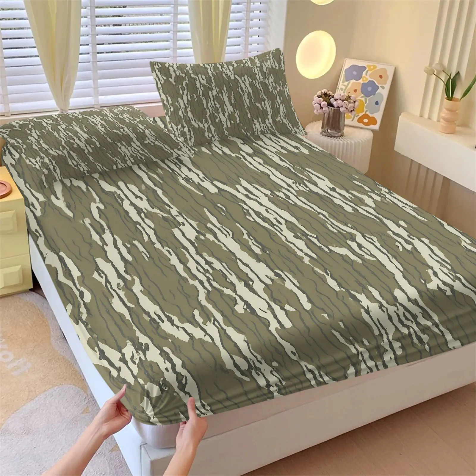 3-Piece Green Camouflage Fitted Sheet Set, 1 Fitted Sheet + 2 Pillowcases, Soft Breathable Fabric, Non-Slip Mattress Cover, Modern Bedding, Decorative Bedsheet Sets, Soft Comfy Bedding, Ideal for Kids Teens Bedroom Decor or Gift