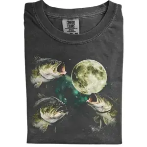 Vintage Fishing Moon Shirt, Bass Fish Graphic Tee, Full Moon Fishing Art T-Shirt, Angler Nature Aesthetic Vintage Tee, Fisherman Gift Shirt, Outdoor Lake Night Graphic Tee, Gift for Men, Gift for Women