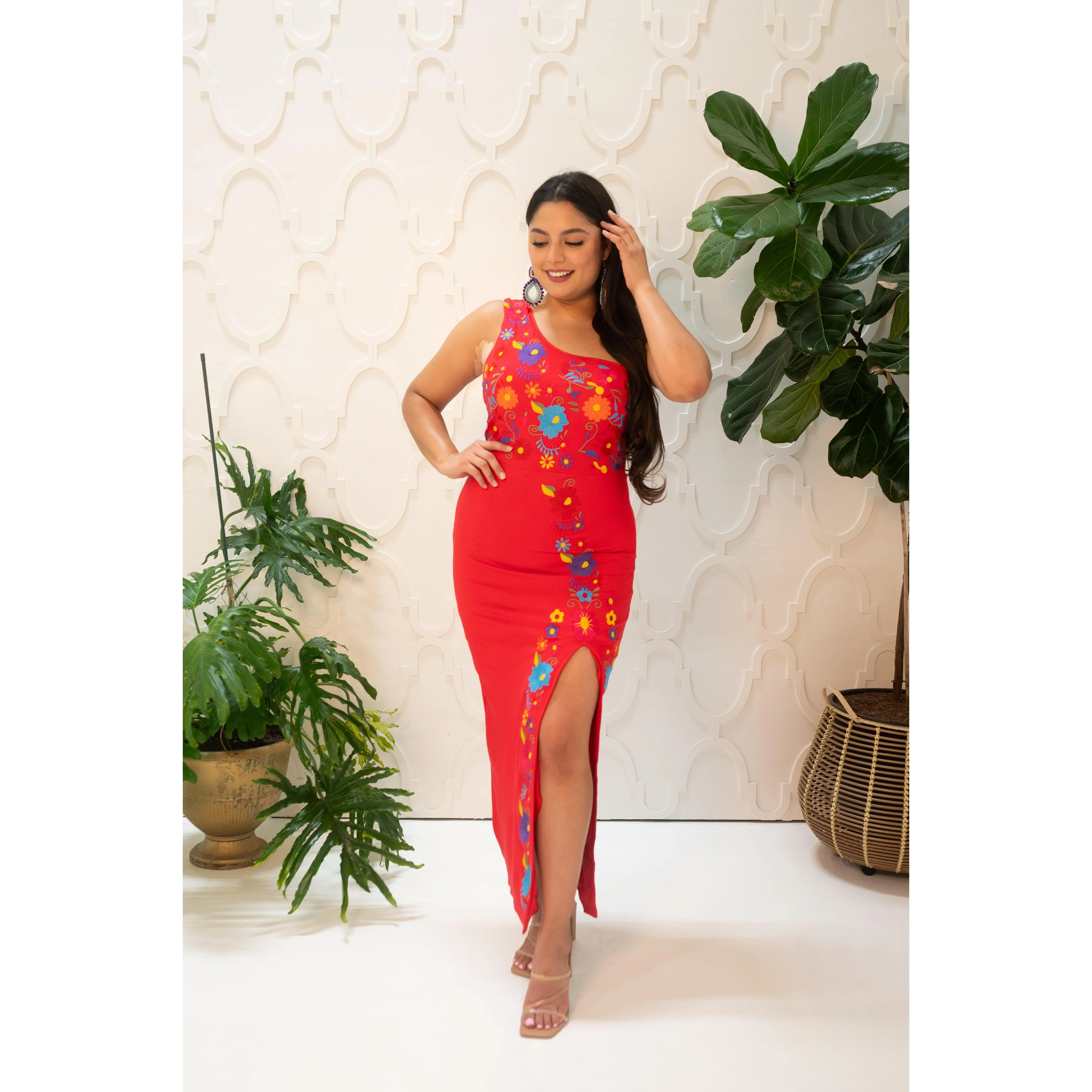 Soñadora Dress Red - Casual Women's Dress with Floral Embroidery, Stretchy Fabric, and Comfortable Fit