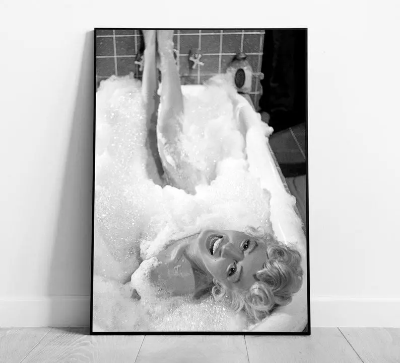 Marilyn Monroe Bathtub Print Poster No Frame