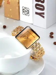 Minimalist Classic Design Square Man Watch Fashion Quartz Wristwatch Stainless Steel Watch For Gift Luxury Middle Eastern Style Clock