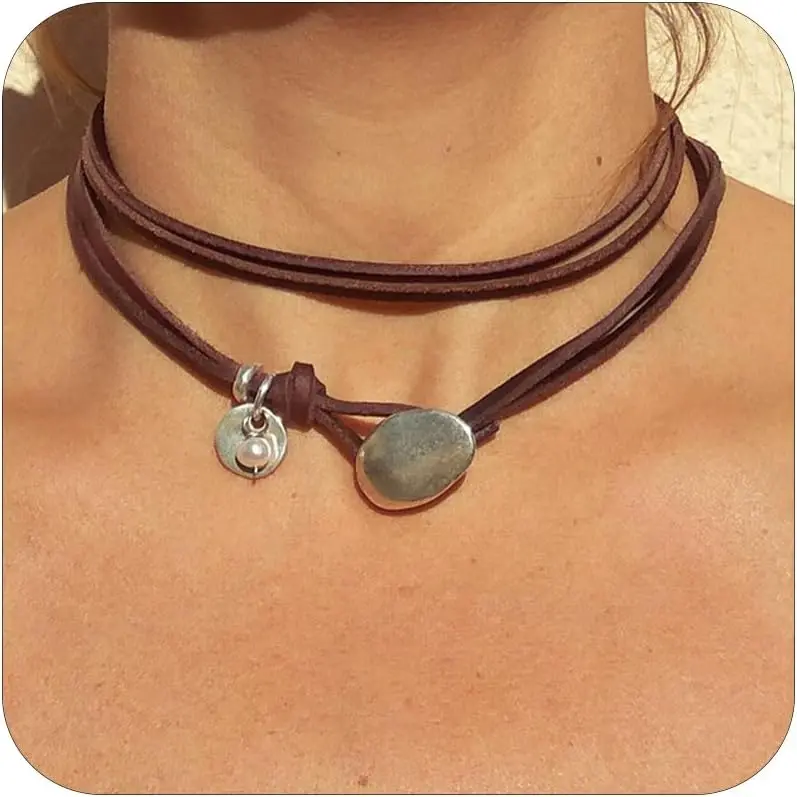 Boho Necklaces for Women Brown Suede Choker Necklace for Women Trendy Boho Layered Leather Necklace Western Turquoise Necklace Boho Jewelry Western Outfit for Women