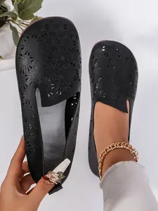 Women's Floral Hollow Out Low-Top Shoes, Casual Textile Upper Rubber Sole, All Season Fashion Footwear, Solid Pattern Design