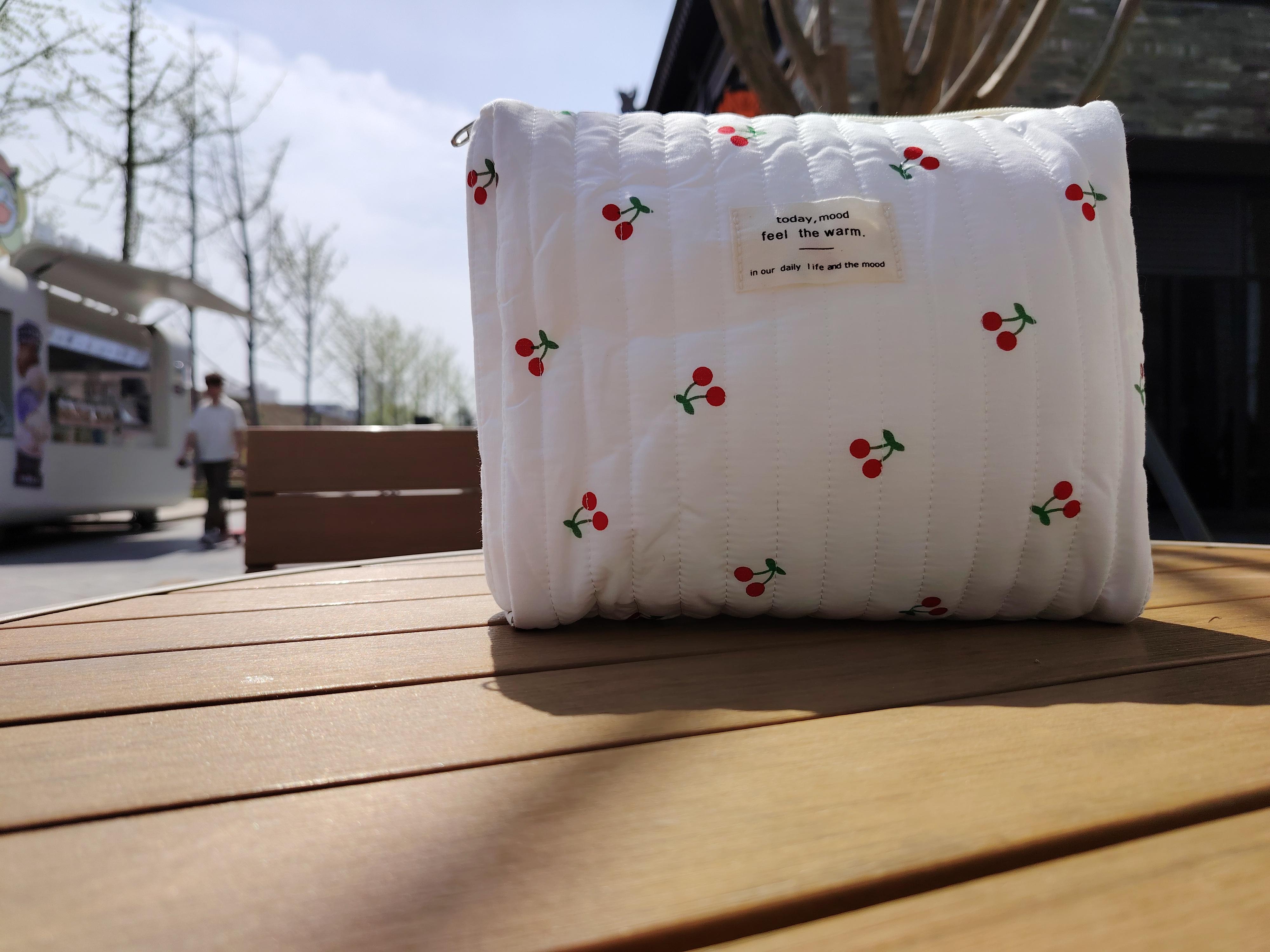Floral Pattern Portable Floral Cotton Cosmetic Bag Set-Padded Double-Layer Protection for Travel