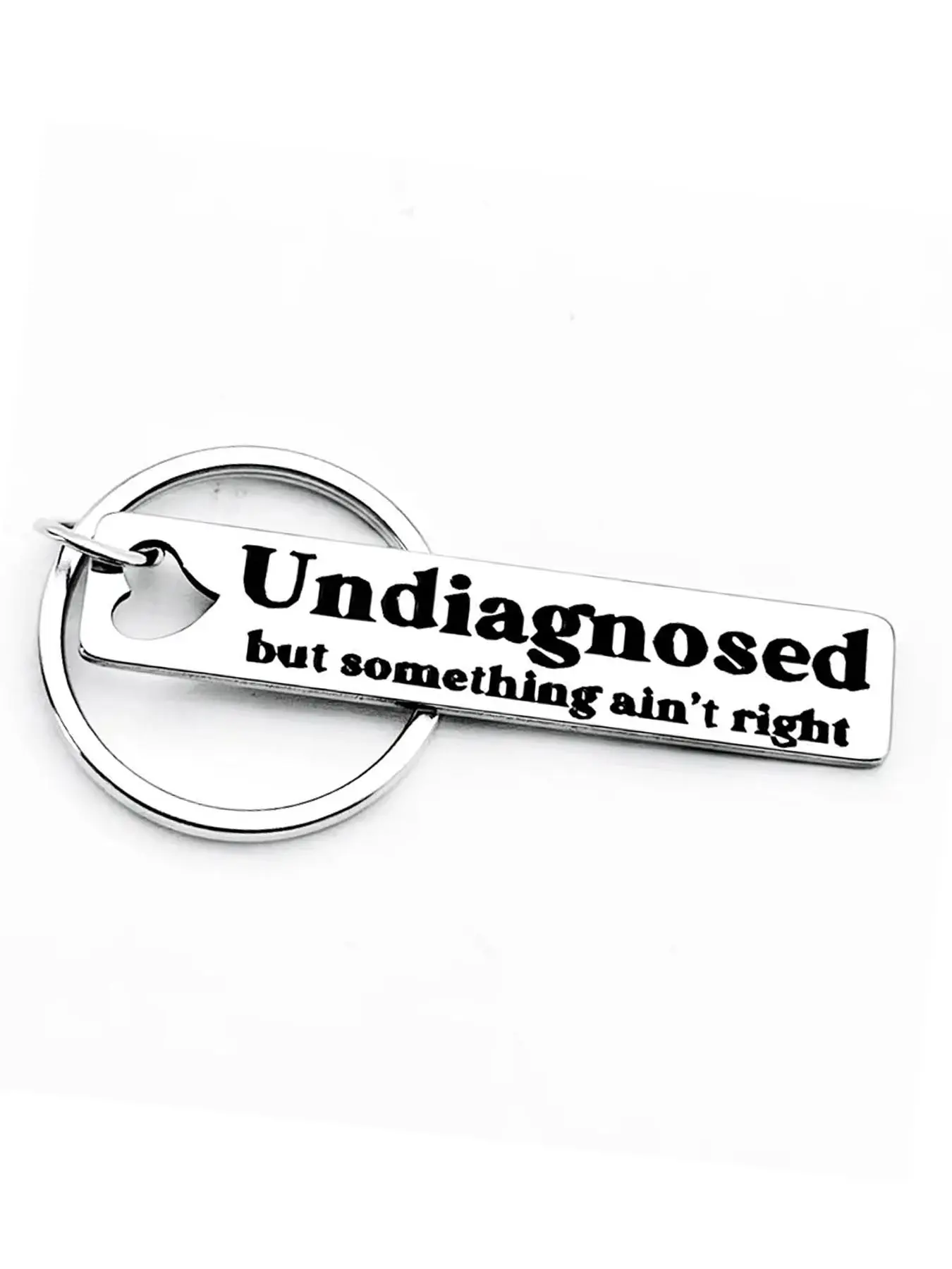 1pc Men's Stainless Steel Bag Charm Keychain, Key Chain Decorations, Funny Keychains, "Undiagnosed but Something Ain't Right" Hollow Heart Design, Humorous Gift for Family & Friends, Ideal for Birthdays & Parties, Festive Accessory, Playful Quote