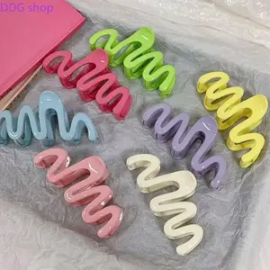 2026 Jelly Color Wavy Hair Claw Clip, Large Non-slip Shark Clip for Thick Hair, Minimalist Curved Hair Accessories for Women, Perfect for Daily Updo & Casual Wear