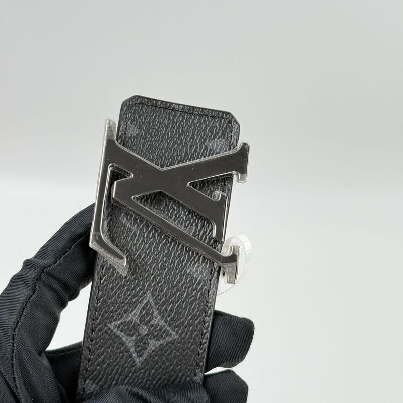 Pre-owned LV Belt black Monogram Pattern with Gunmetal Gray Buckle(u)95