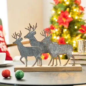 Glitzhome 13.25"L Galvanized Metal/Wooden Reindeer Table Decor