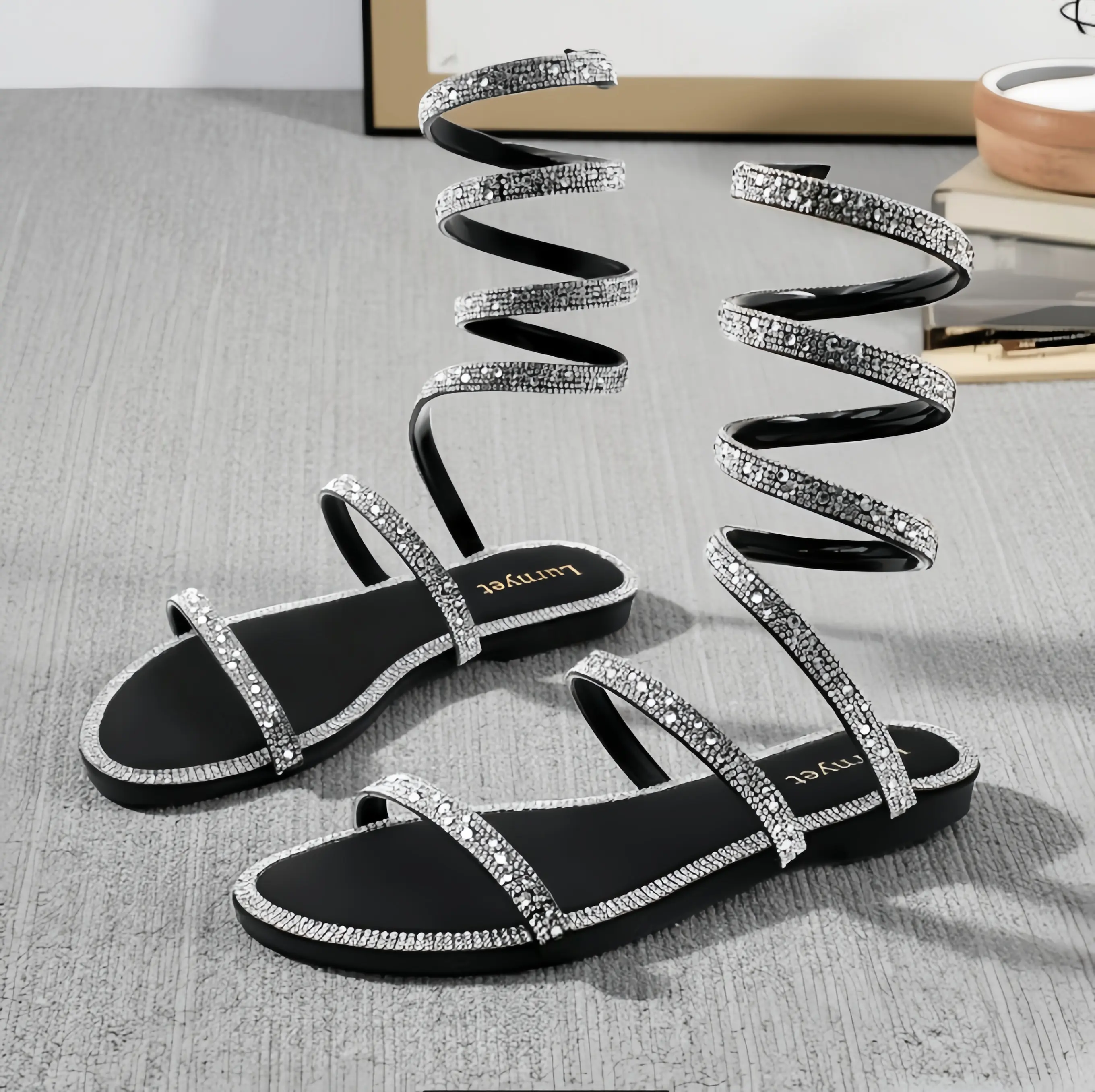 Women's Flat Sandals, Wrapped In Rhinestones, With Sparkling Ankle Straps And Exposed Toes. Summer Sandals Are Suitable For Commuting And Dating WJX
