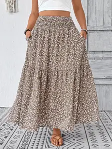 Women's Plus Size Flattering Long Skirt, Comfort and Stylish Skirt, Perfect for Warm Weather Outings Women's Plus Size Flattering Long Skirt, Comfort and Stylish Skirt, Perfect for Warm Weather Outings