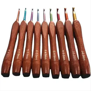 Wooden Crochet Hook Set, 9 Piece Bamboo Crochet Hook Set Multicolor Aluminum Crochet Hook for Crochet Yarn 2-6mm
