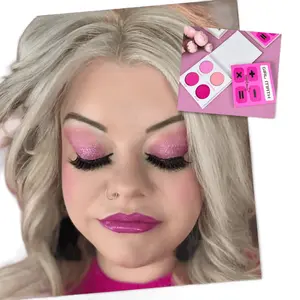 FabD Beauty- Girl Math Palette