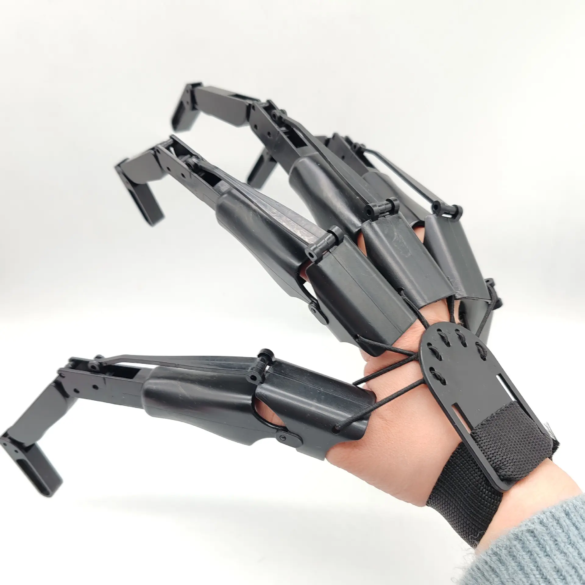 Mechanical Claw (Right Hand)