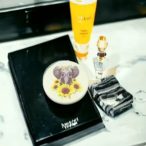 Round Compact Metal Mirror Elephant