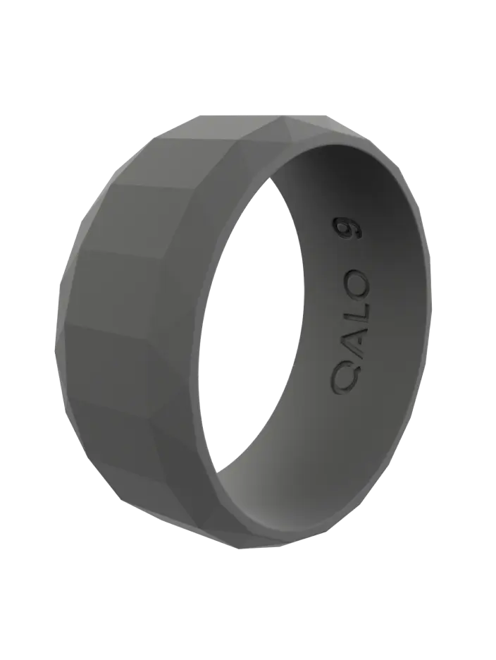 Men's Charcoal Faceted Silicone Ring - Minimalist Geometric Fashion Accessory, Distinctive Statement Piece for Costume Jewelry Collections