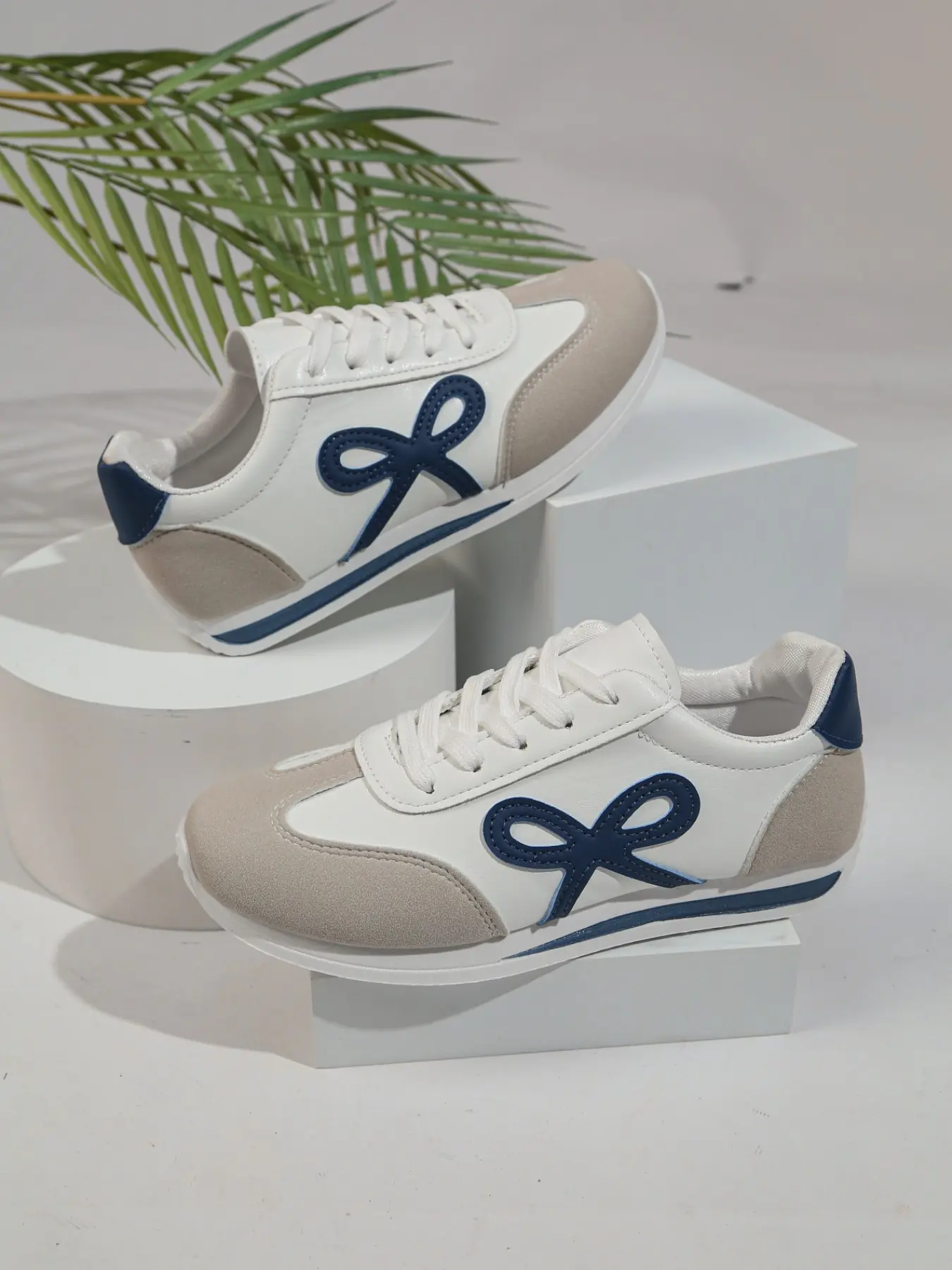 New Retro Colorblock Bow Sneakers, Lightweight Soft Sole Casual Sports Shoes, Versatile Commuter Daily Wear for Women, Soft Soled Sneakers, Fashion Sneakers