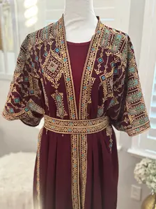 Fadwa Bisht Set - Women's Embrodiered Bisht