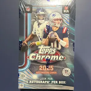 2025 NFL Topps Chrome Hobby box