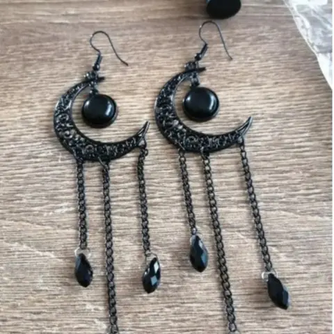 Gothic Halloween Moon Drop Earrings, Geometric Design, Zinc Alloy Material, Long Pendant Style, All-Season Jewelry for Women, Statement Earrings, Dangly Earrings, Earrings Dangling