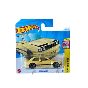 Hot Wheels ‘92 BMW M3 HW The 90’s Short Card 1:64 Diecast Car