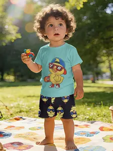 Cool and stylish little yellow duck all-over printed short-sleeve set for infants and toddlers, casual kids' clothing, Tops, T-shirt suitable for daily and outdoor sports. 100% polyester, a perfect gift for infants and toddlers!