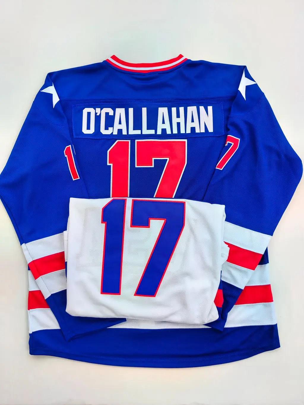 USA 1980 Olympic Team Ice Hockey Jerseys (Numbers 17,21,30) - Blue, White Embroidered Sportswear Top, Breathable Sports Shirt, V-Neck Cut, Loose Fit Shirts, Sizes S-3XL, Polyester Mesh, Olympic Fans, Cool & Breathable, Activewear Athletic