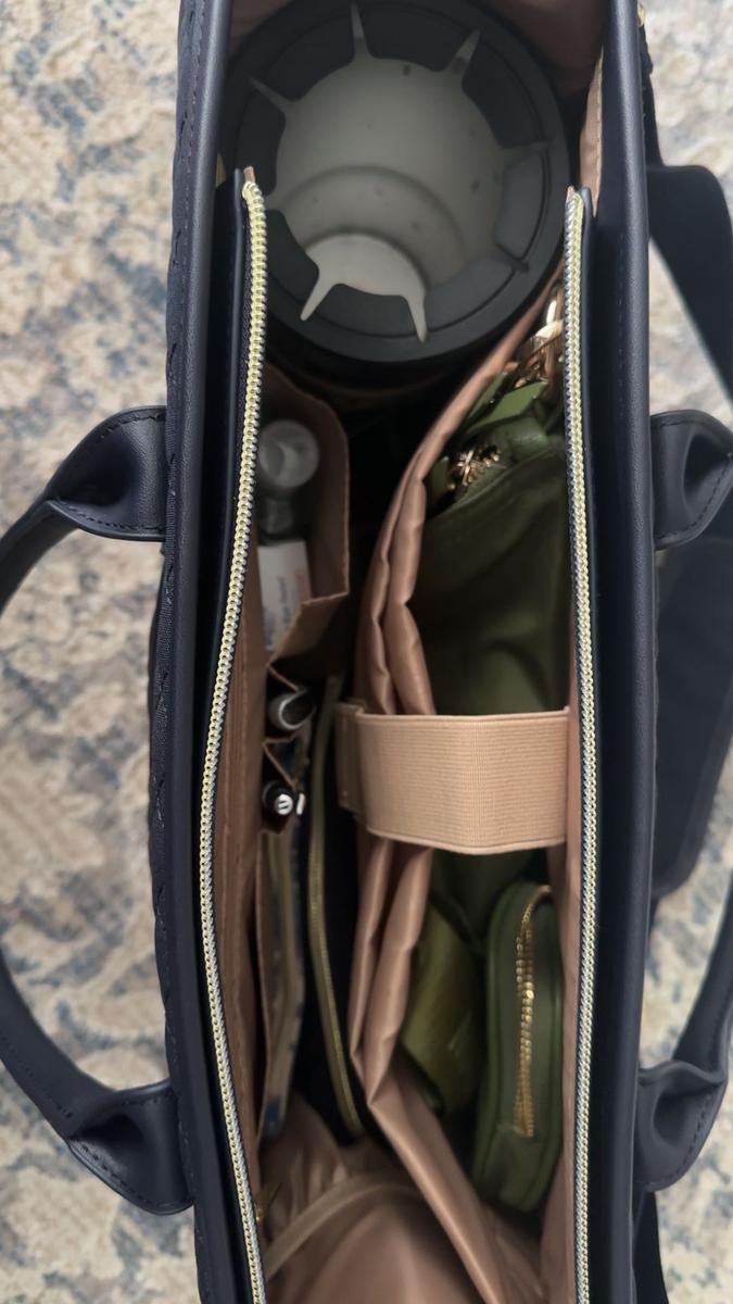 Item: Dark Blue, 15.6‘’