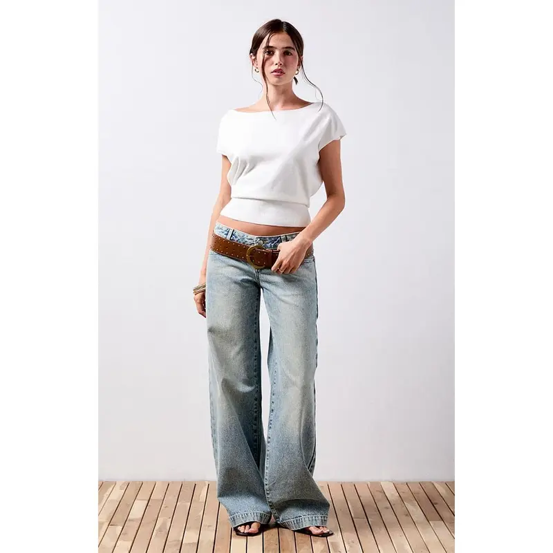 Your Favorite Women's Eva Short Sleeve Sweater T-Shirt