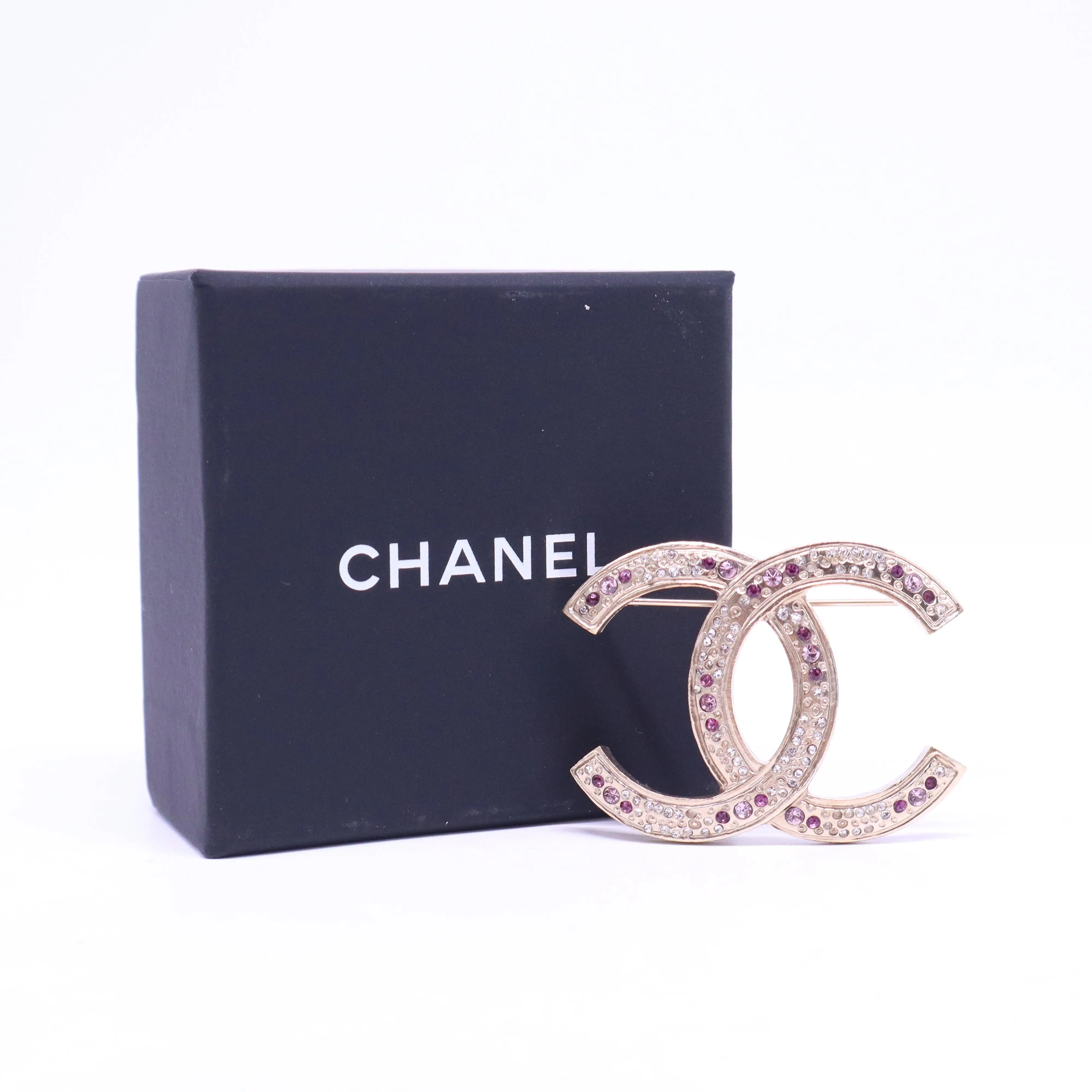 Pre-owned Chanel Brooch W20936