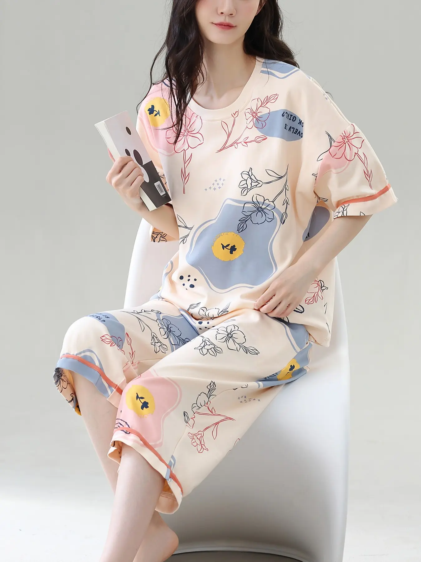 Women's 2-Piece Round Neck Sleepwear Set, Short Sleeve Long Pants, Cute Loose-Fit Colorblock Pajamas for All Seasons, Comfortable Home Wear
