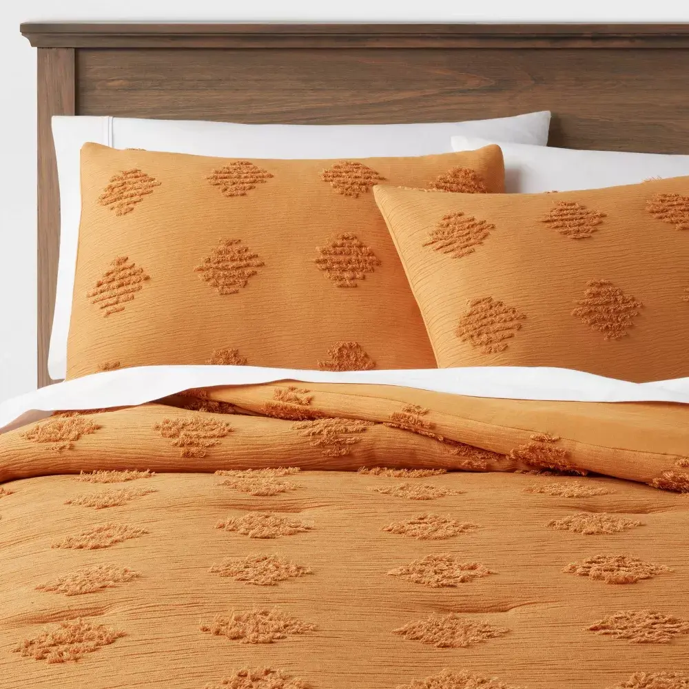 Threshold Tufted Diamond Crinkle Comforter Set 100% Polyester Gold 94x90 Inches OEKO-TEX Certified