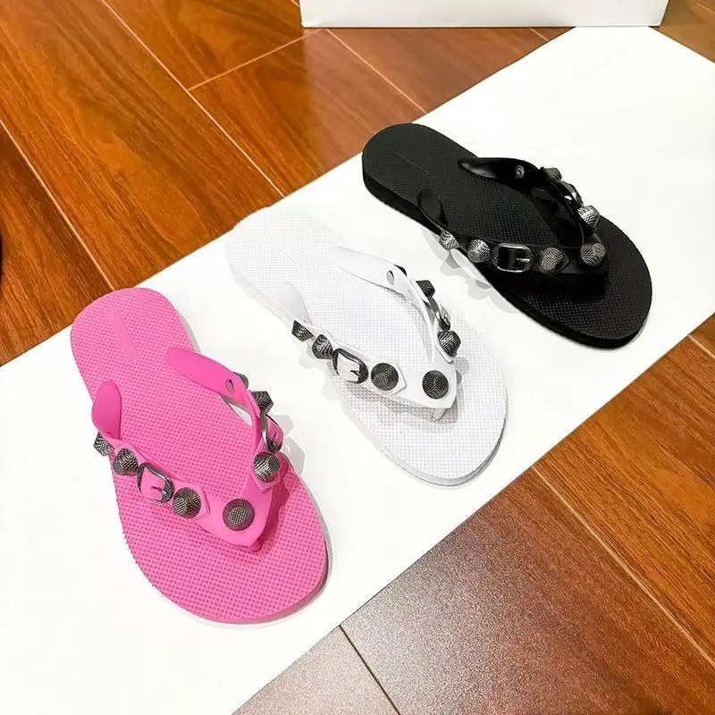 Women's Comfy Flat Flip-Flops - Summer Daily Fashion Footwear, Open-Toe Pink Sandals with Acrylic Top & Rubber Sole, Ideal for Beach Vacations & Home Wear, Comfy Flat Sandals, Outdoor Wear