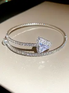 A gorgeous sparkling full diamond opening bracelet, a fashionable and elegant party style accessory, the perfect gift for ladies, Beautiful bracelets