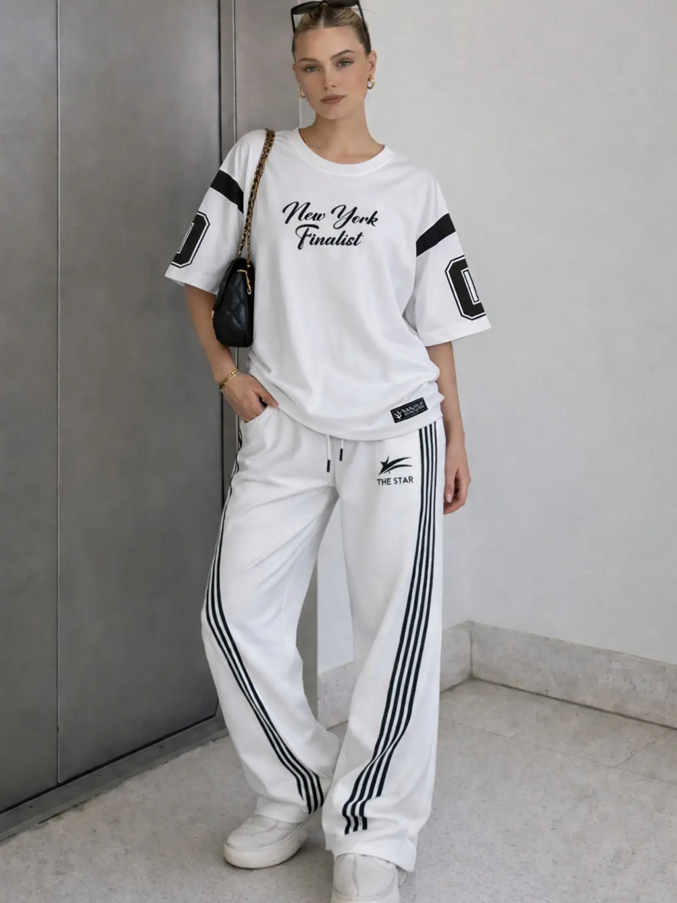 Men Women Sportswear Set, Streetwear Tracksuit Set, Loose Fit Sporty Style Fashionable Tracksuit + Retro Hip Hop Striped High Waist Straight Leg Pants, Comfortable Warm Fabric, Sweatsuit Sets, Casual Sportswear Outfit, Sports Outfits