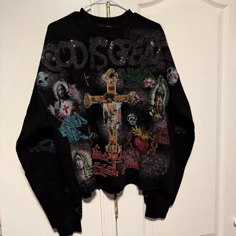 Graffiti Jesus Thermal Sweatshirt with Cross and Skull Design for Men